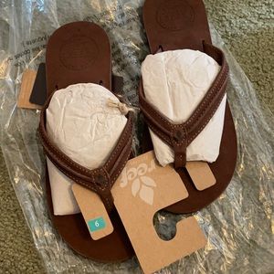 Reef flipflops never worn